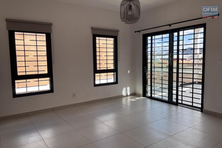 Deux villas indépendantes F5 neuves sur By pass Imerimanjaka