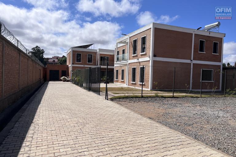 Deux villas indépendantes F5 neuves sur By pass Imerimanjaka
