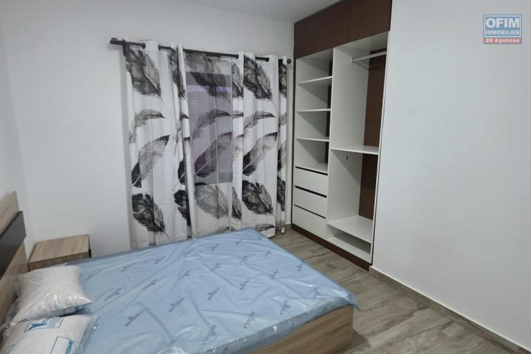 A louer Bel appartement T4 meublé à Ambatobe dans une résidence sécurisée à 10 minutes à pied du lycée français et LEADER PRICE