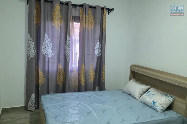 A louer Bel appartement T4 meublé à Ambatobe dans une résidence sécurisée à 10 minutes à pied du lycée français et LEADER PRICE