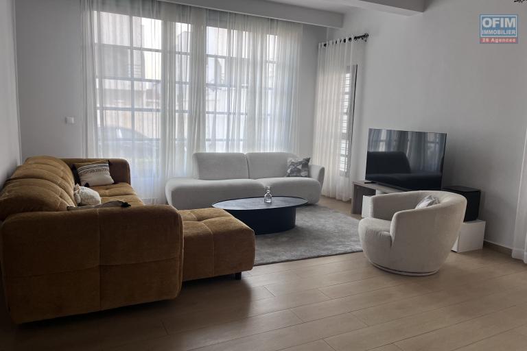 Une villa F6 neuve et moderne meublée à Andohanimandroseza