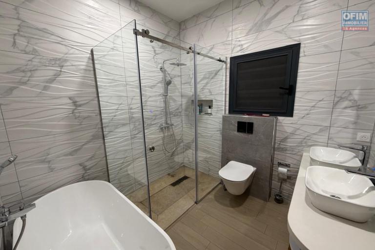Une villa F6 neuve et moderne meublée à Andohanimandroseza