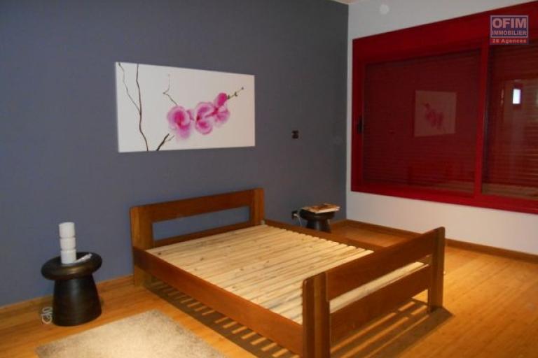 Une villa F4 avec piscine sécurisée à Ankadimbahoaka