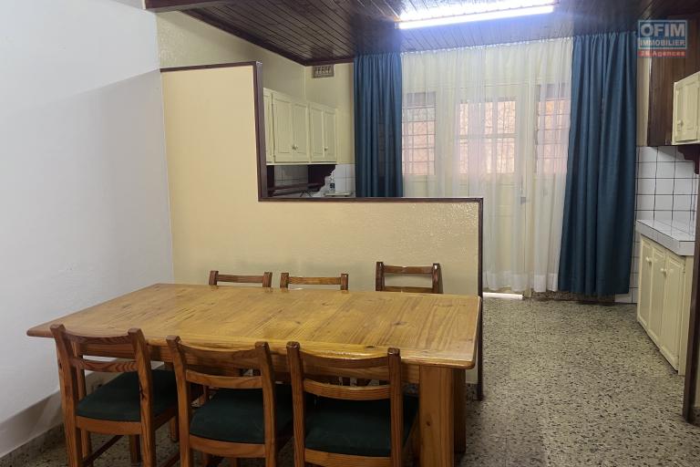 Un appartement T3 en duplex dans une résidence sécurisée à Tanjombato