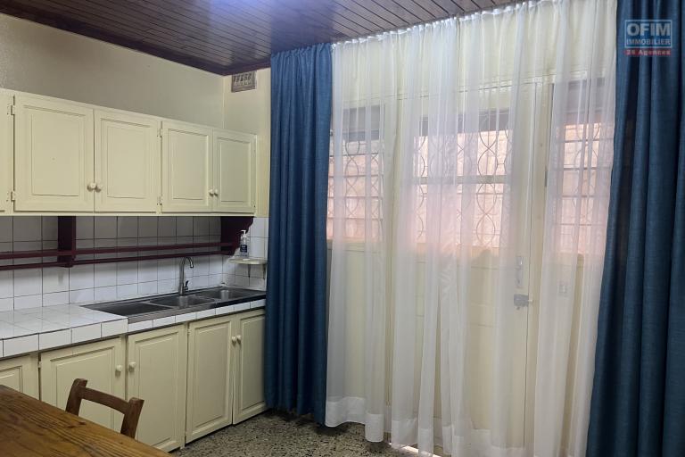 Un appartement T3 en duplex dans une résidence sécurisée à Tanjombato