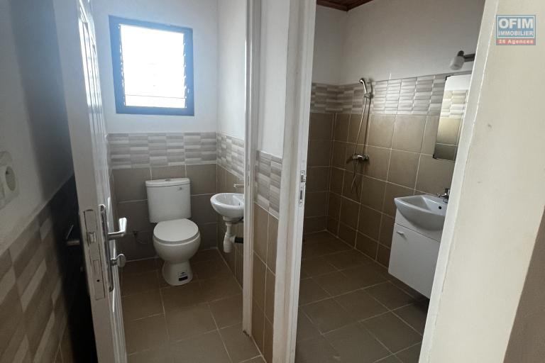 Grande villa F5 à vendre à Saropody Tanjombato