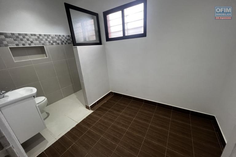 Grande villa F5 à vendre à Saropody Tanjombato