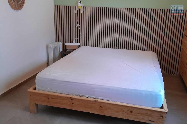 A vendre belle propriété avec un villa F3 et dépendance à Ampitatafika