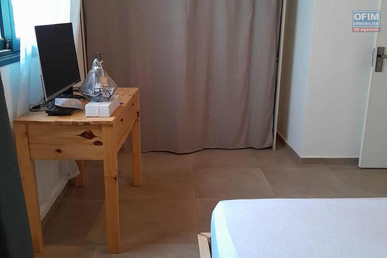A vendre belle propriété avec un villa F3 et dépendance à Ampitatafika
