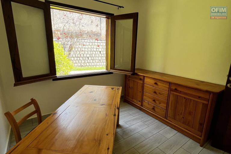A louer villa neuve F4 meublé +appartement T2 meublé à Avarabohitra Itaosy