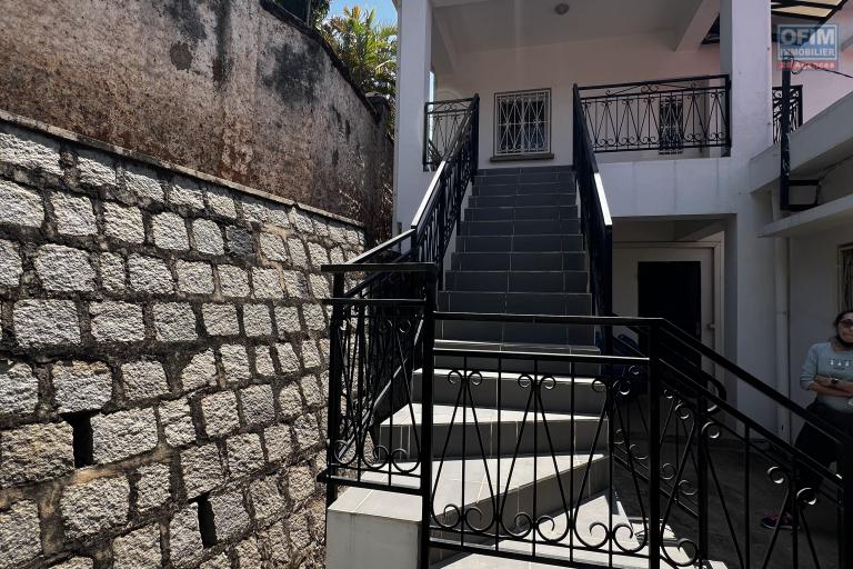 A louer villa neuve F4 meublé +appartement T2 meublé à Avarabohitra Itaosy