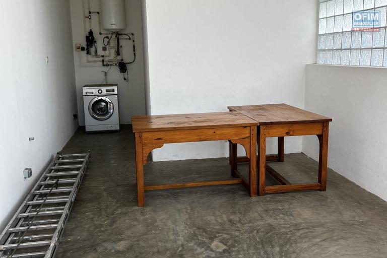A louer villa neuve F4 meublé +appartement T2 meublé à Avarabohitra Itaosy