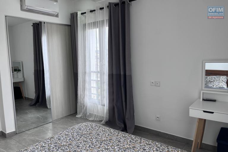 Location Appartement ANTANANARIVO (TANANARIVE) – photo 5 sur 7 – Chambre