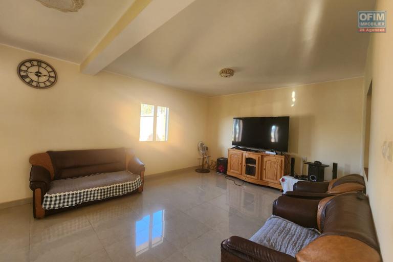 Vente Maison / Villa ANTANANARIVO (TANANARIVE) – photo 5 sur 44 – Pièce de vie