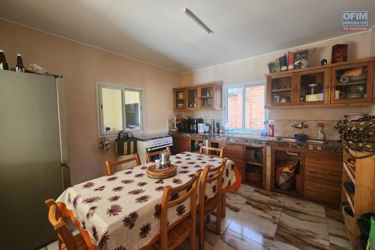 Vente Maison / Villa ANTANANARIVO (TANANARIVE) – photo 7 sur 44 – Salle à manger