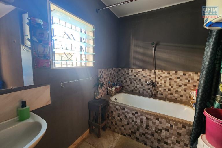 Vente Maison / Villa ANTANANARIVO (TANANARIVE) – photo 11 sur 44 – Salle de bains