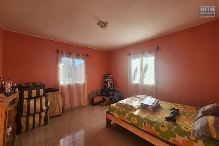 Vente Maison / Villa ANTANANARIVO (TANANARIVE) – photo 12 sur 44 – Chambre