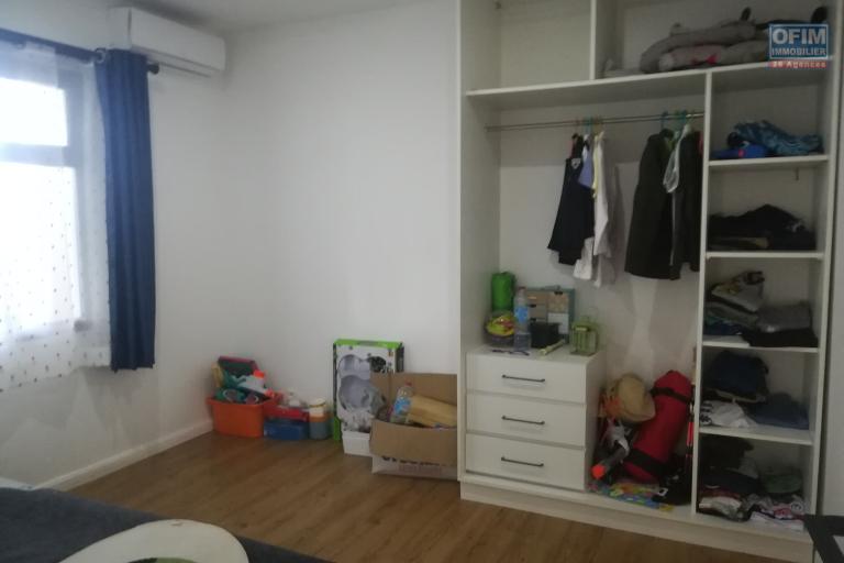 Location Appartement ANTANANARIVO (TANANARIVE) – photo 7 sur 13 – Chambre