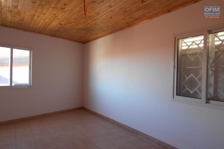 Location Appartement ANTANANARIVO (TANANARIVE) – photo 5 sur 5