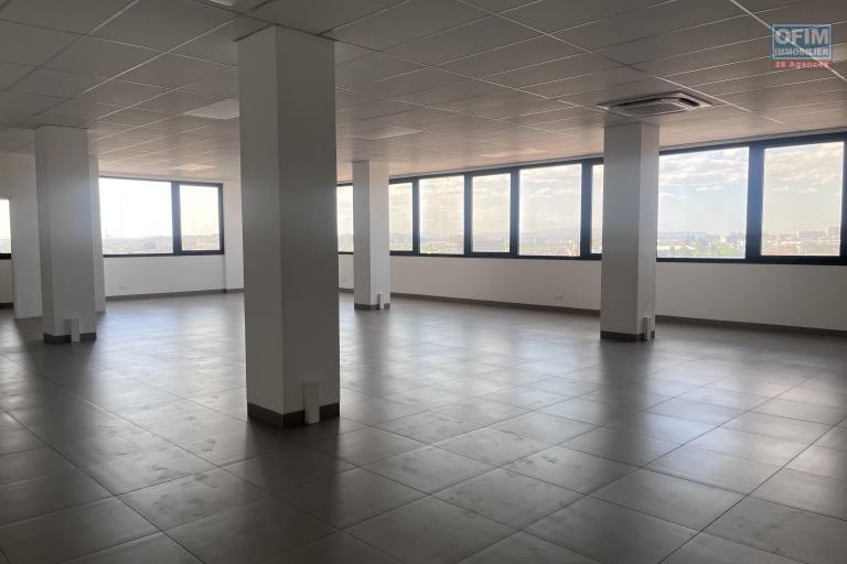 Location Local professionnel ANTANANARIVO (TANANARIVE) – photo 5 sur 5 – Bureaux
