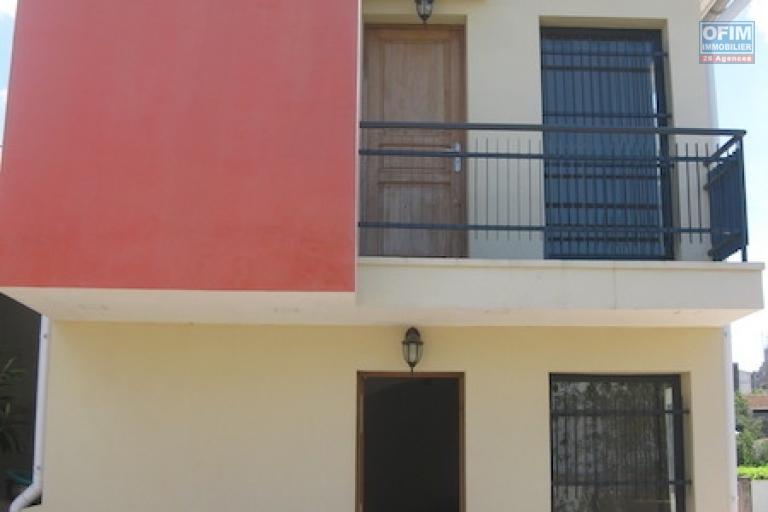 A louer un bel appartement meublé de type T3 à Ambohibao Morondava (NON DISPONIBLE)