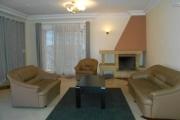 A louer un appartement T4 à Ivandry Antananarivo ( NON DISPONIBLE )