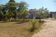 A louer une charmante villa de plein pied type F4 facile d'accès bord de route sise à Faralaza Talatamaty (NON DISPONIBLE)
