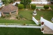 À vendre une villa à étage de type F5 avec piscine sur un grand terrain de 1776 m2 sise à Ambohijanahary Ambohibao