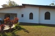 A louer une villa plain pied de type F5 meublée dans une résidence bien sécurisée sise à Ambohibao