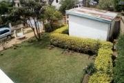 A louer un appartement T4 à l'étage d'une belle villa logée dans un endroit calme et bon voisinage à Andoharanofotsy