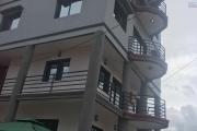 Bâtiment neuf et moderne de 4 étages en location à Ankadindramamy avec une vue panoramique en 360° au dernier étage