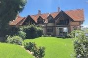  A vendre, villa  F5 en R+2, plus un T2 ind&eacute;pendant, le tout sur 610 m2  avec une belle vue sur la Haute ville Antananarivo