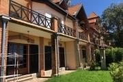 Magnifique villa à vendre sur la Haute ville F9 de 600 m2 avec une belle vue et jardin