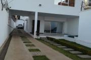 OFIM met en location une Villa neuve et moderne à Soavimasoandro de type F4 qui se trouve à 5min du centre ville.LOUE