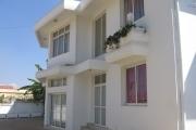A louer une belle villa à étage F5 + appartement trois niveaux proche de Shoprite à Talatamaty