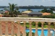 A louer une grande villa à étage meublée de haut standing avec piscine et une belle vue dégagée sur le lac d'Ambohibao de type F8 sur un terrain 4000 m² dans un quartier résidentiel sis à Ambohijanahary Ambohibao (NON DISPONIBLE)