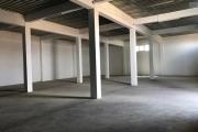 Un entrep&ocirc;t de 750m2 &agrave; Ankorondrano ( CONTACT LALAINA 034 08 583 76 )