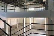 A louer un entrep&ocirc;t de 750m2 &agrave; Ankorondrano Antananarivo ( CONTACT LALAINA 034 08 583 76 )