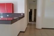 A louer un appartement de type F4 avec surface habitable de 110 m² dans un bâtiment récemment construit bord de route principale sis à Antanetibe Ivato à 5 minutes de l'aéroport (NON DISPONIBLE)