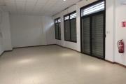 Un local commercial de 80m2  en plein centre  ville sans pas de porte à Tsaralalàna ( NON DISPONIBLE )