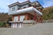 OFIM Immobilier offre en location une villa F4 neuve dans une vaste résidence plus d'1ha à Manazary Ilafy qui est à 15min du leader Price Ambatobe