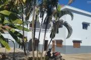 A louer une immense villa de deux étages type F13 à 5 minutes de l'aéroport international sis à Mandrosoa Ivato