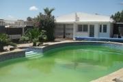 A louer une splendide villa F6 meublée avec piscine et joli jardin dans un endroit calme à Ambohibao Ambohijanahary (NON DISPONIBLE)