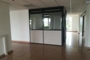 Des locaux de 95m2, 104m2, 302m2 à Ivandry