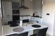 &Agrave; louer un appartement meubl&eacute; de haut standing type F3 dans un immeuble s&eacute;curis&eacute; avec ascenseur et piscine  sis &agrave; Androhibe Ivandry avec une vue d&eacute;gag&eacute;e sur le lac Marais Masay et non de l' &eacute;cole primaire fran&ccedil;ais D et Claire Fontaine. Contact Mr Jacky034