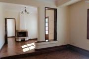 A louer une belle villa à étage F5 dans un endroit résidentiel et facile d'accès à Talatamaty (NON DISPONIBLE)