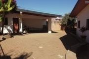A louer une villa plain pied de type F5 dans une résidence bien sécurisée sise à Ambohibao