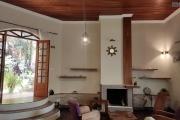 OFIM immobilier offre en location une charmante villa F6 semi meublée dans une résidence sécurisée 24/24 à Ivato.LOUE