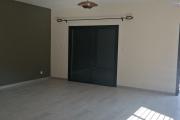 Appartement T3 neuf, bord des route à Tsimbazaza
