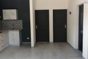 Appartement T3 neuf, bord des route à Tsimbazaza